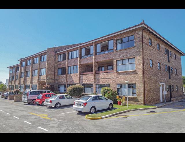 1 BEDROOM TOWNHOUSE RENTED IN SUMMERSTRAND